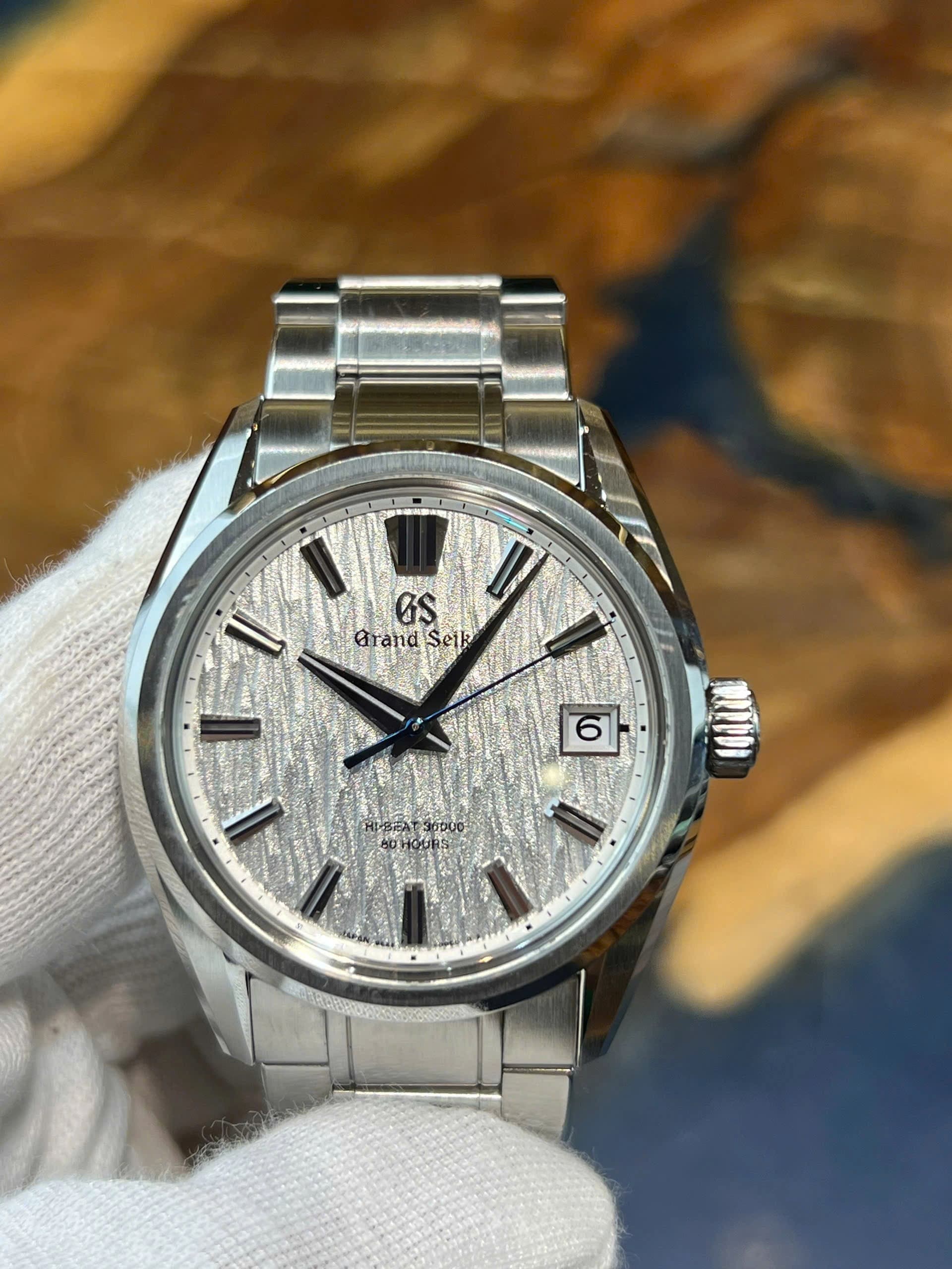 Grand Seiko SLGH005 | 9SA5 | Exquisite Pre-Owned Luxury Watch